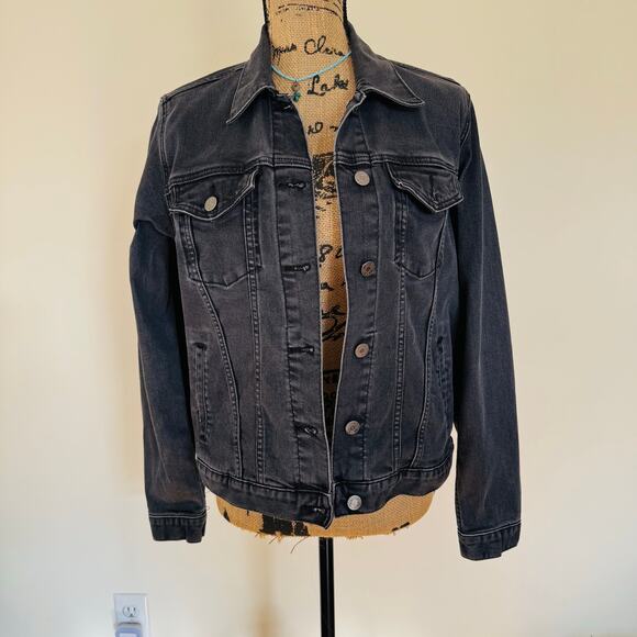 GAP Denim Soft Icon Grey Wash Timeless Classic Standard Jacket Sz Medium - Picture 3 of 12